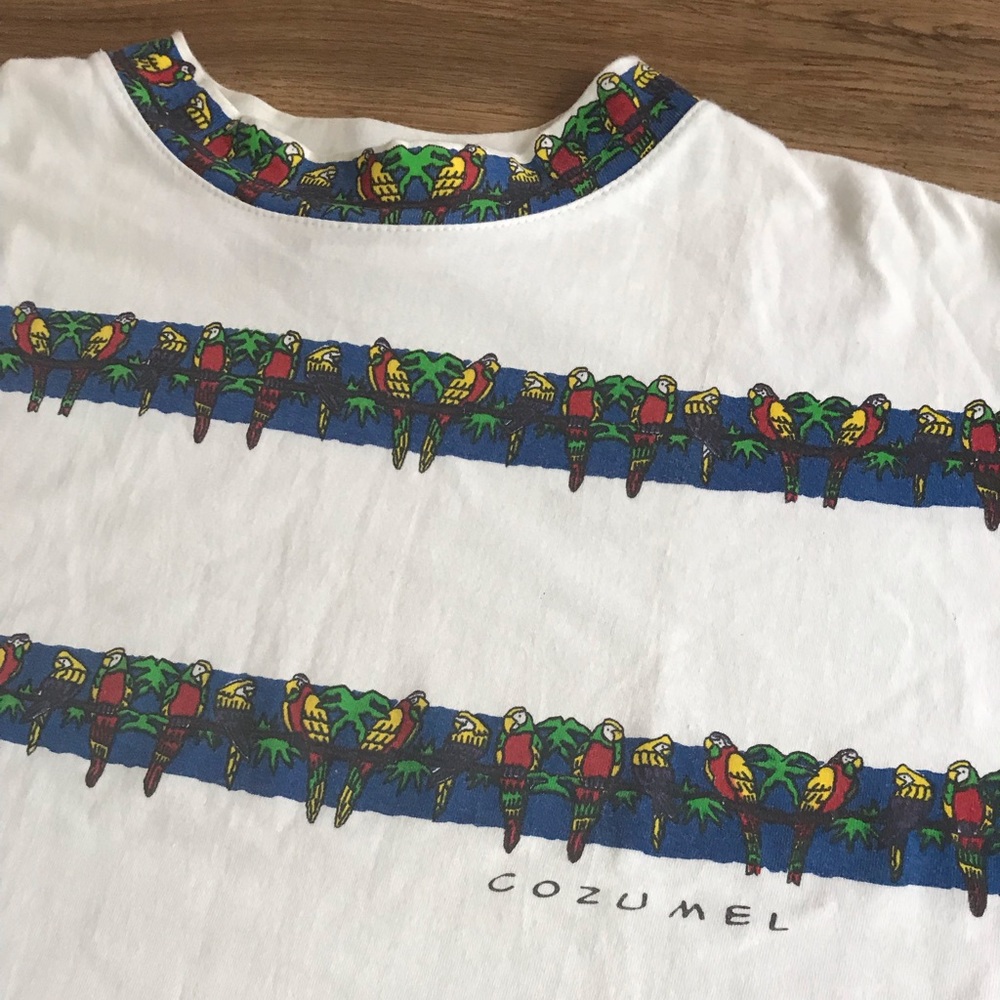 Vintage Cozumel shirt w/collar print